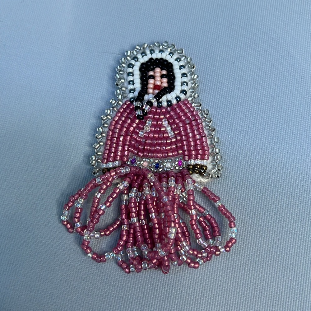 Handmade Alaska Native Beaded pin pink (A-78)